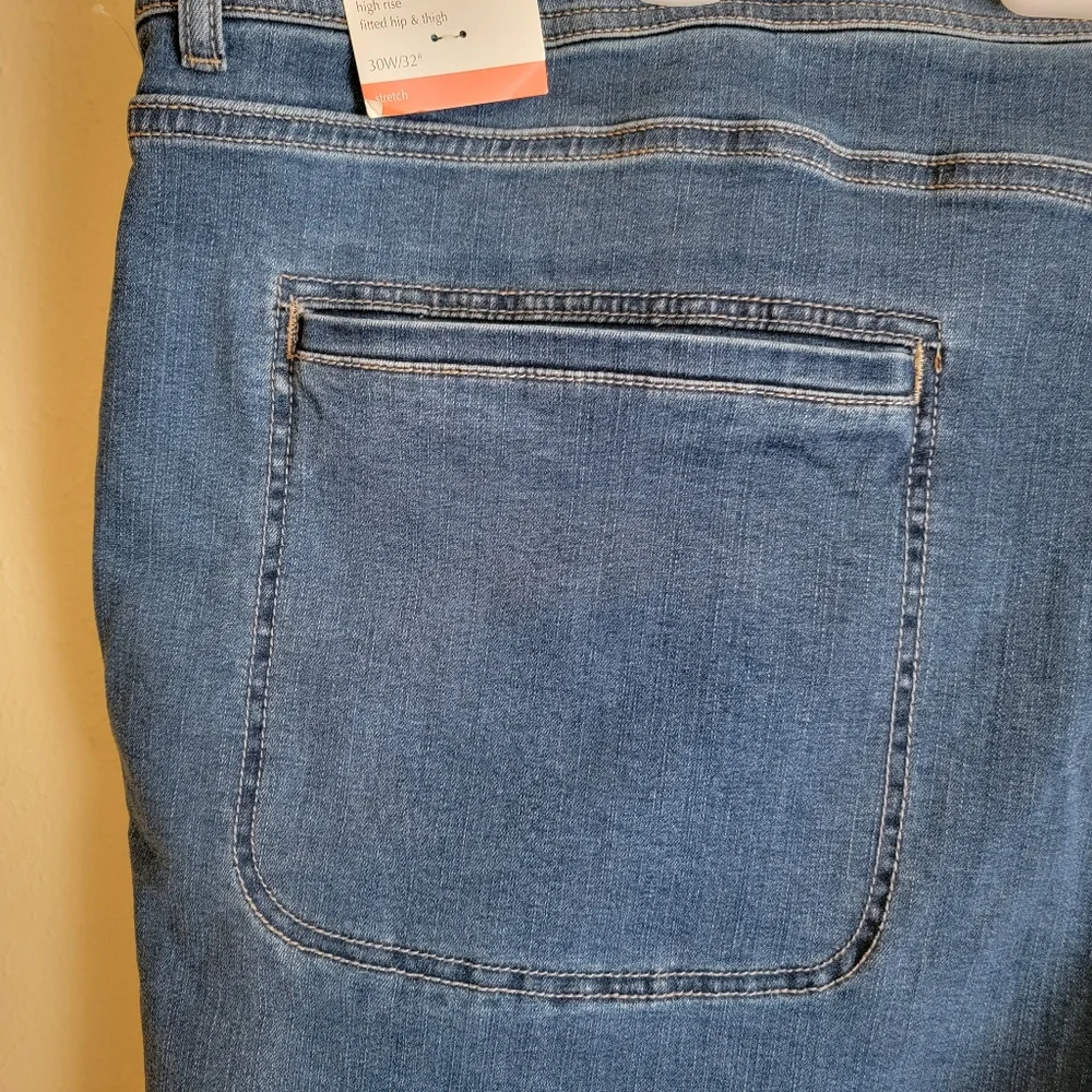 Knox Rose | The Anywhere Flare Pant | Plus Size High-rise - Picture 8 of 16